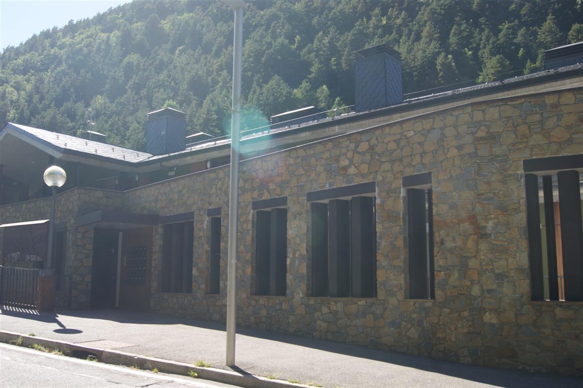 Apartaments Els Esquiadors Llorts Bagian luar foto