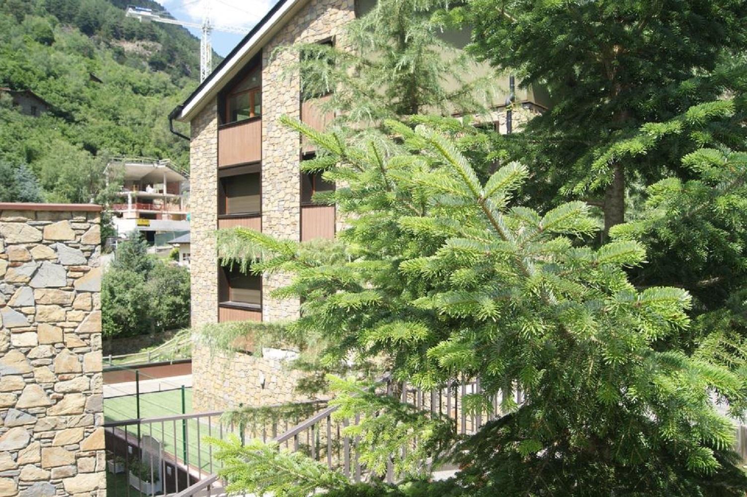 Apartaments Els Esquiadors Llorts Bagian luar foto