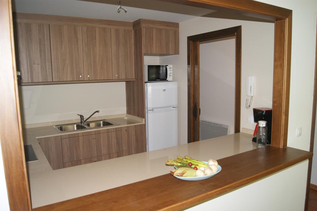 Apartaments Els Esquiadors Llorts Bagian luar foto